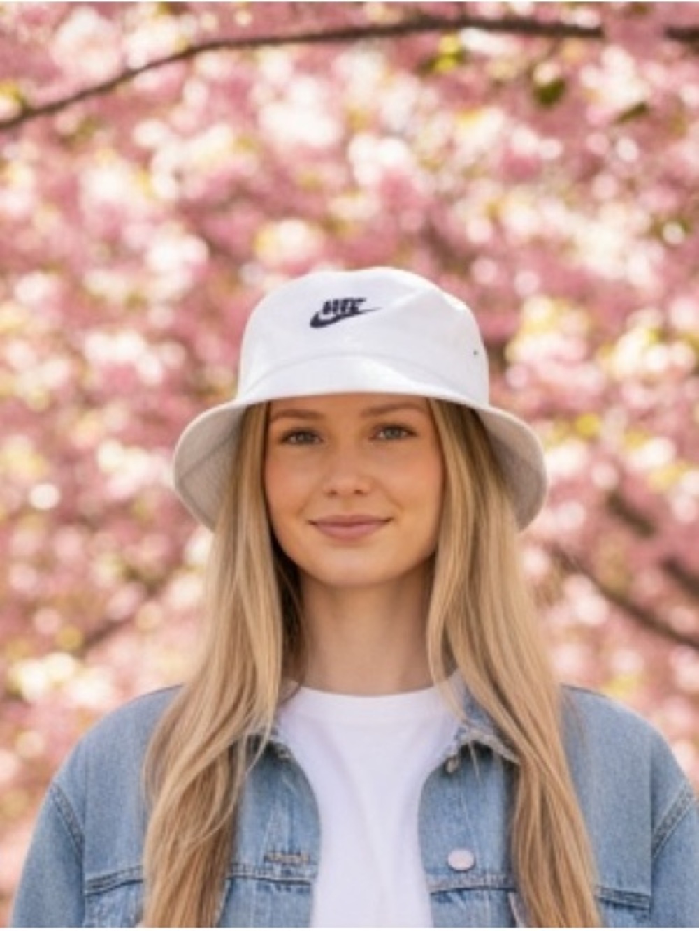 Women’s Nike White Bucket Hat – Size Medium – 100% Cotton